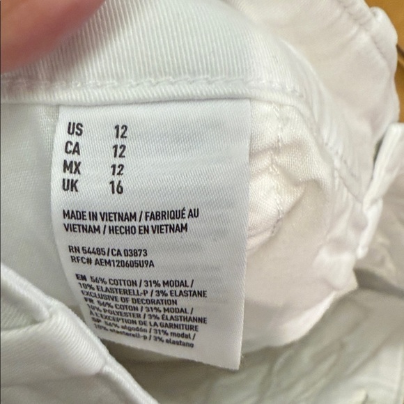 American Eagle Outfitters Super Stretch White Shorts - Picture 5 of 5